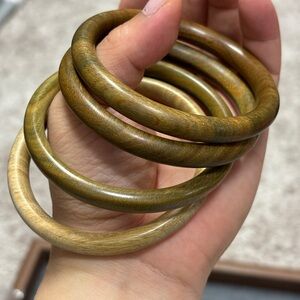 Natural Green Sandlewood Bangle